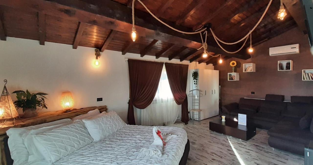 Castell'Anselmo Essenziale Bed & Breakfast エクステリア 写真